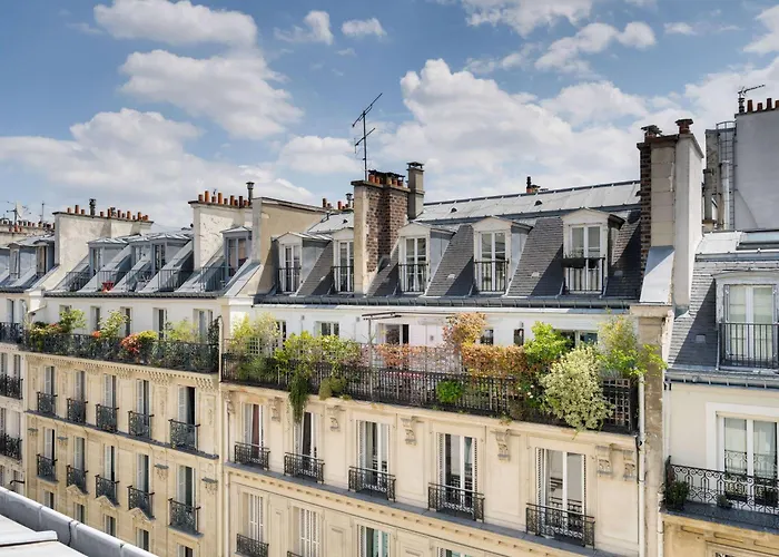 Hôtel ibis Styles Paris Cadet Lafayette